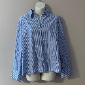⭐️3/$10 Long Sleeve Eddie Bauer Striped Button Up